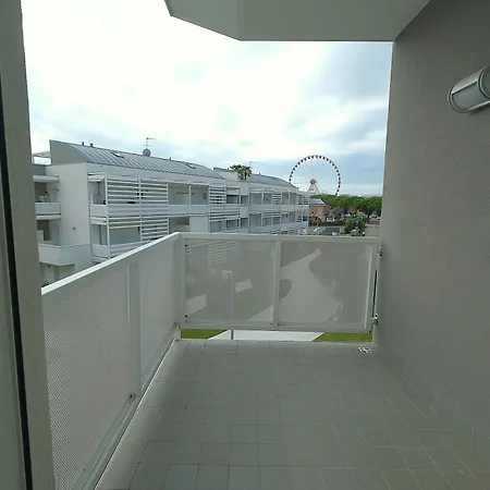 Laguna Park Piazza Brescia Apartment